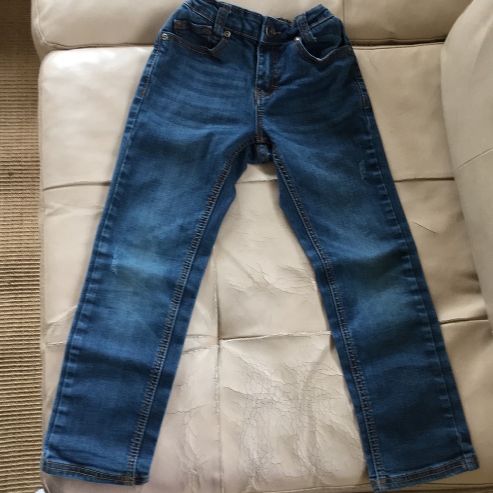 Boys lightly distressed jeans size 6, brand I Do